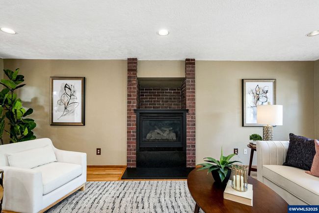 2007 Chase Loop Sw, House other with 3 bedrooms, 3 bathrooms and null parking in Albany OR | Image 6