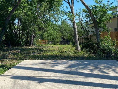 141 Jemison St, San Antonio, TX, 78203-2326 | Card Image