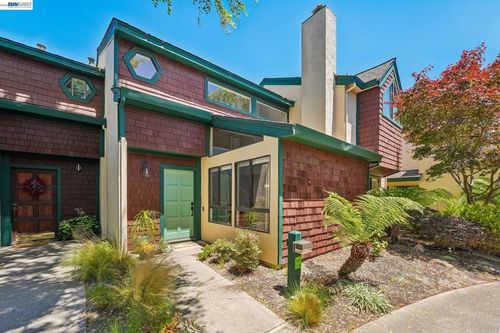 505 Lagunaria Ln, Alameda, CA, 94502-6705 | Card Image