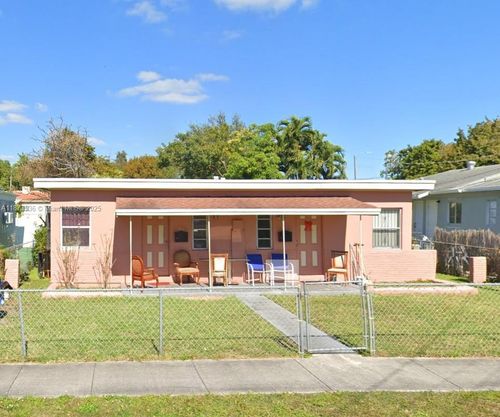 1411 Nw 41st St, Miami, FL, 33142-4860 | Card Image