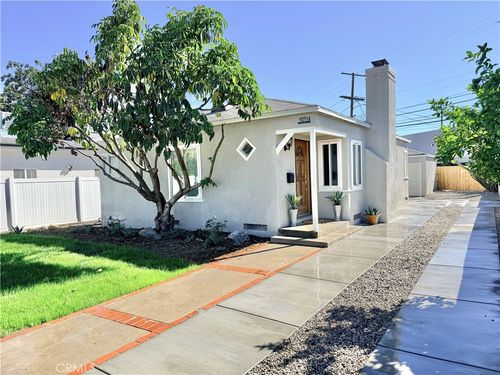 10314 Stagg Street, Sun Valley, CA, 91352 | Card Image
