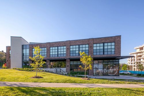 10 Neighbourhood Lane, Etobicoke, ON, M8Y0C5 | Card Image