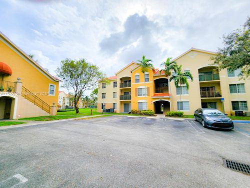 202-4151 San Marino Blvd, West Palm Beach, FL, 33409-8604 | Card Image