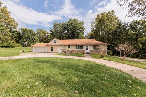 8617 Broadview Rd, Broadview Heights, OH, 44147-1907 | Card Image
