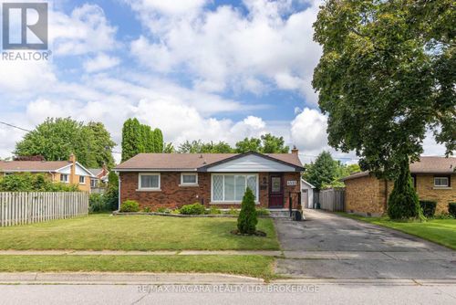 6555 Doreen Dr, Niagara Falls, ON, L2E5K6 | Card Image