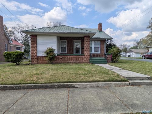 301 S 8th St, East Gadsden, AL, 35903-2404 | Card Image