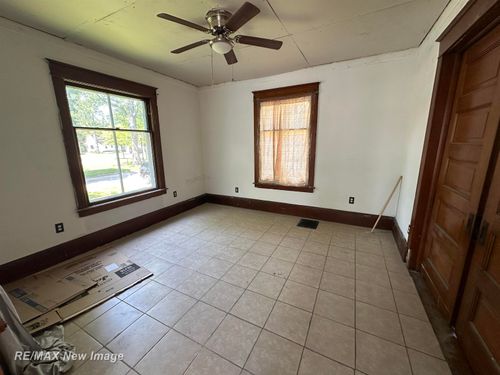 1118 Cass St, Saginaw, MI, 48602-2319 | Card Image