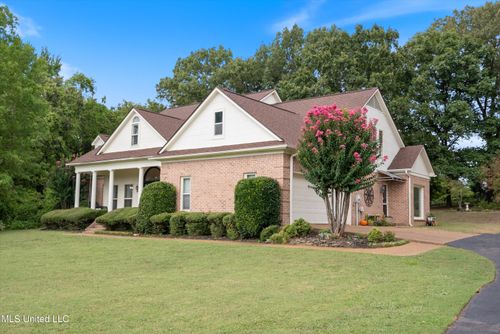 7738 Windersgate Cir, Olive Branch, MS, 38654-1247 | Card Image