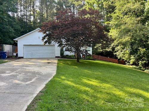 1920 Waldeck Ct, Mount Pleasant, NC, 28124-8550 | Card Image
