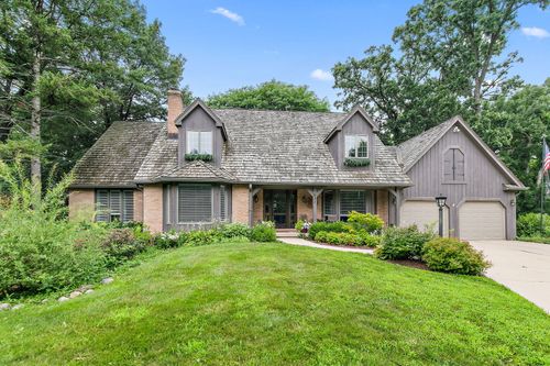 627 Wood Ridge Ct, Elgin, IL, 60123-2691 | Card Image