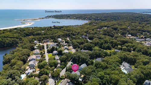 89 Swift Ave, Osterville, MA, 02655-1440 | Card Image