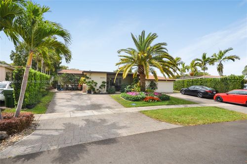 6550 Sw 8th St, Pembroke Pines, FL, 33023-1500 | Card Image