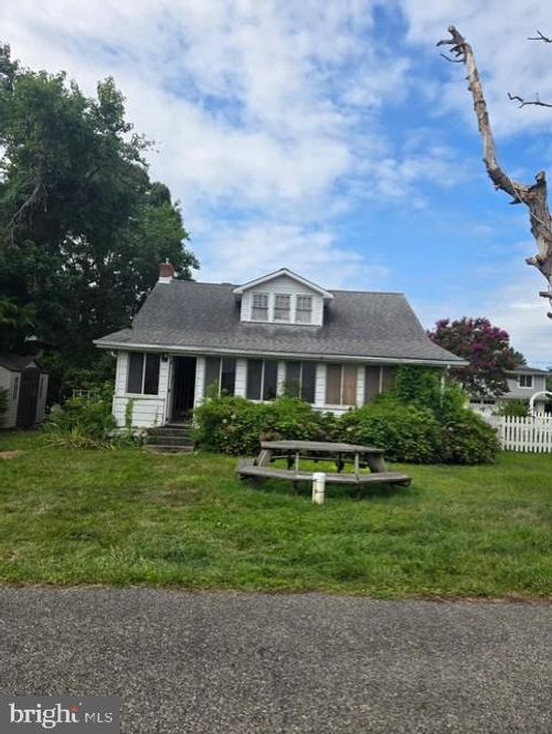 1737 Cedar Ave, SHADY SIDE, MD, 20764-9758 | Card Image