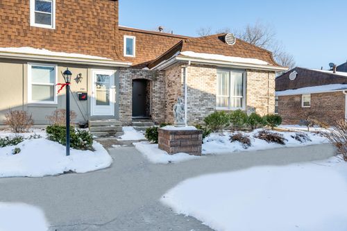 2510 Essex Ct, Saint Joseph, MI, 49085-2704 | Card Image