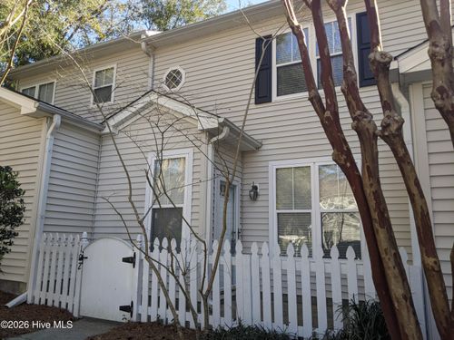 5813 Wrightsville Ave, Wilmington, NC, 28403-6532 | Card Image