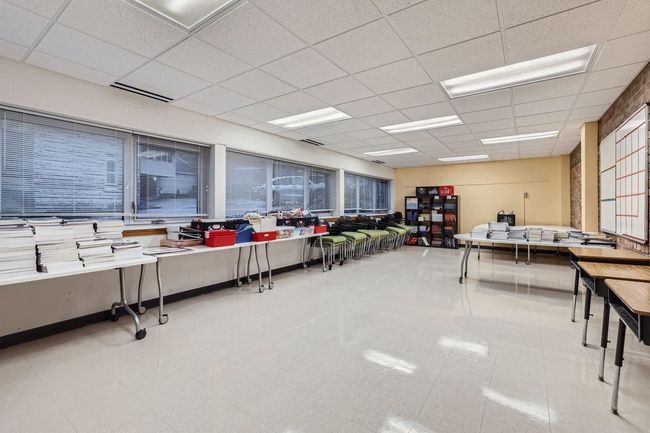 Classroom 6.jpg | Image 18