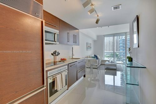 apt-904-465 Brickell Ave, Miami, FL, 33131-4002 | Card Image