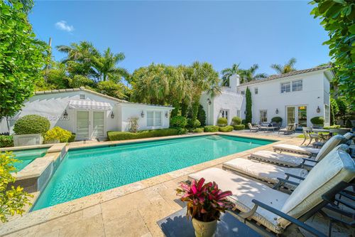 2534 Flamingo Dr, Miami Beach, FL, 33140-4315 | Card Image
