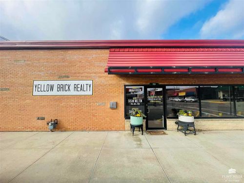 721 4th St, Clay Center, KS, 67432-2903 | Card Image