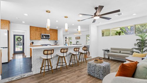 303 Ridgehaven Pl, San Antonio, TX, 78209-3423 | Card Image