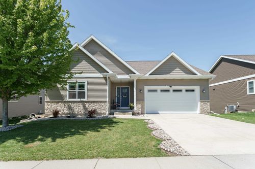 1910 Swainson Dr, Verona, WI, 53593-9405 | Card Image
