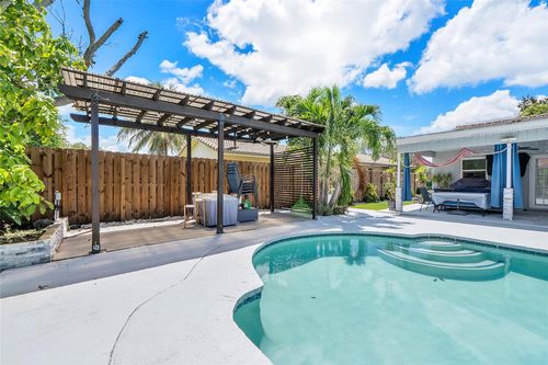 2495 Nw 123rd Ave, Coral Springs, FL, 33065-3245 | Card Image