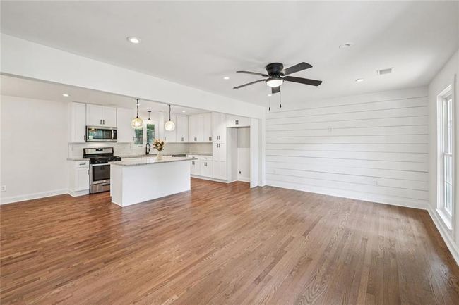 4363 Old Mabry Rd Ne, House other with 4 bedrooms, 3 bathrooms and 6 parking in Roswell GA | Image 10