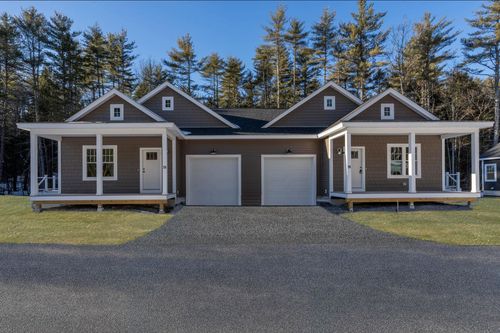 3B Debbie Ln, Amherst, NH, 03031-3247 | Card Image