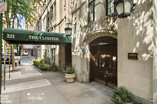 702-321 E 43rd St, New York, NY, 10017-4804 | Card Image
