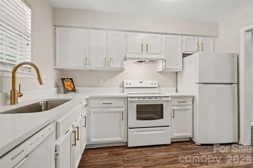 3312 Heathstead Pl, Charlotte, NC, 28210-4376 | Card Image