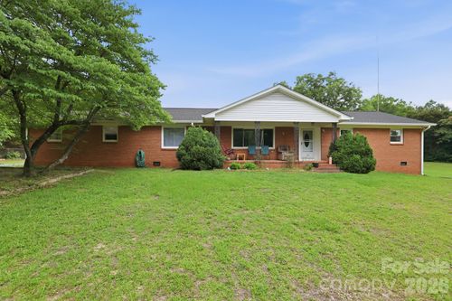 364 Dana Dr, Catawba, SC, 29704-9402 | Card Image