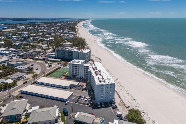 UNIT-204 - 5300 Gulf Dr, Condo with 2 bedrooms, 2 bathrooms and null parking in Holmes Beach FL | Image 84