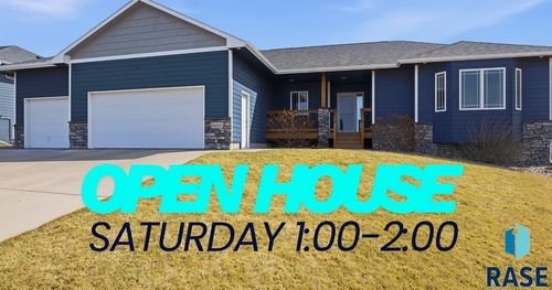 8205 E Willow Leaf St Street, Sioux Falls, SD, 57110 | Card Image