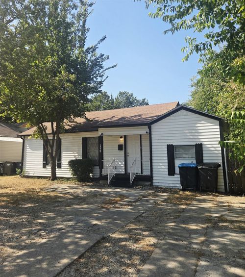 3328 Lynnfield Dr, Fort Worth, TX, 76103-3029 | Card Image