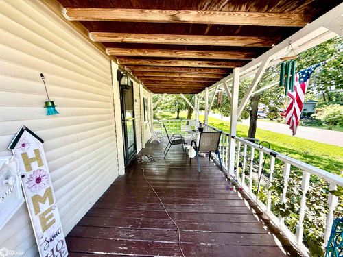 103 E Chestnut St, Bloomfield, IA, 52537-1908 | Card Image