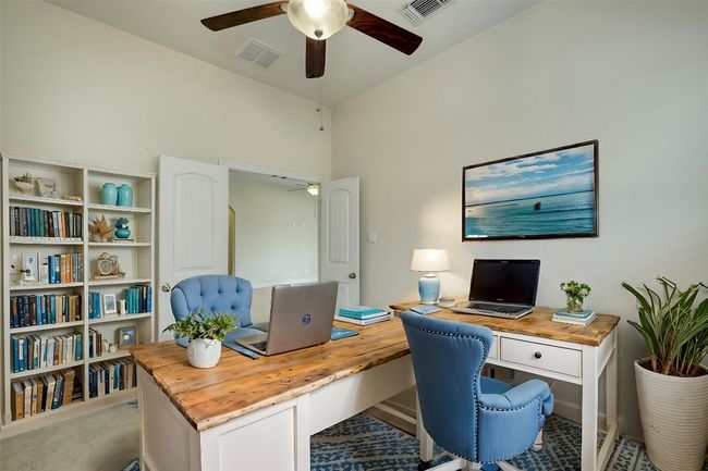 Office/Den virtually staged. | Image 21