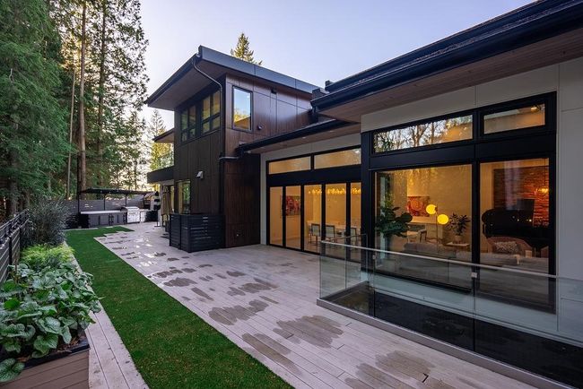 4476 Skyline Drive, House other with 5 bedrooms, 7 bathrooms and 6 parking in North Vancouver BC | Image 38