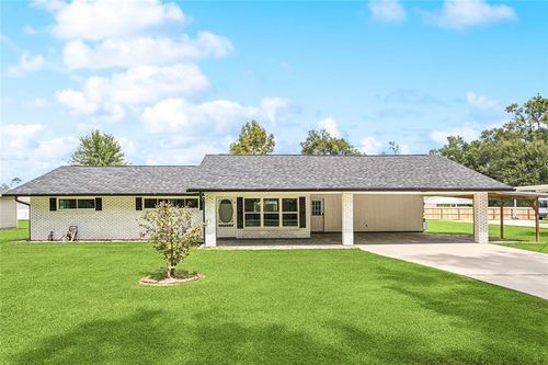 30185 Julia St, Albany, LA, 70711-3415 | Card Image