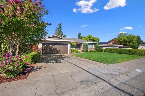 5301 Baumgart Way, Carmichael, CA, 95608-0725 | Card Image