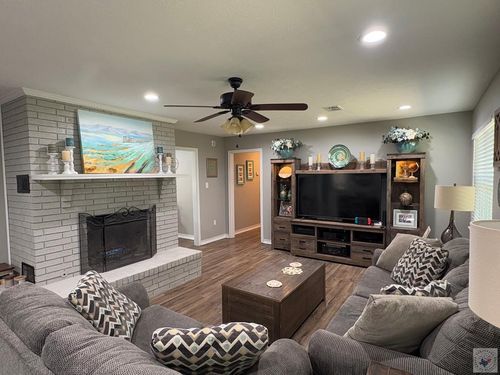 403 Tree Top Ln, Atlanta, TX, 75551 | Card Image
