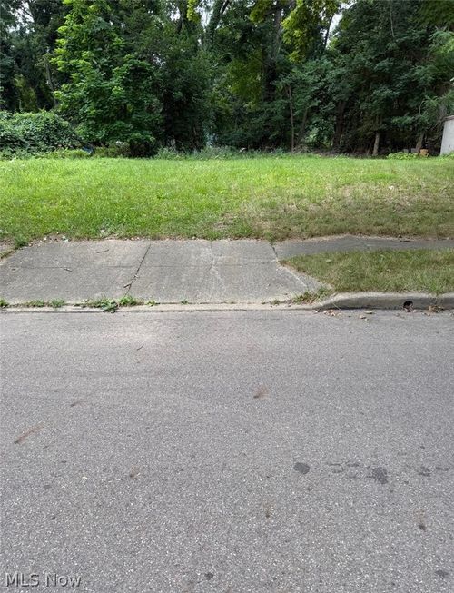 116 Charles Street, Akron, OH, 44304 | Card Image