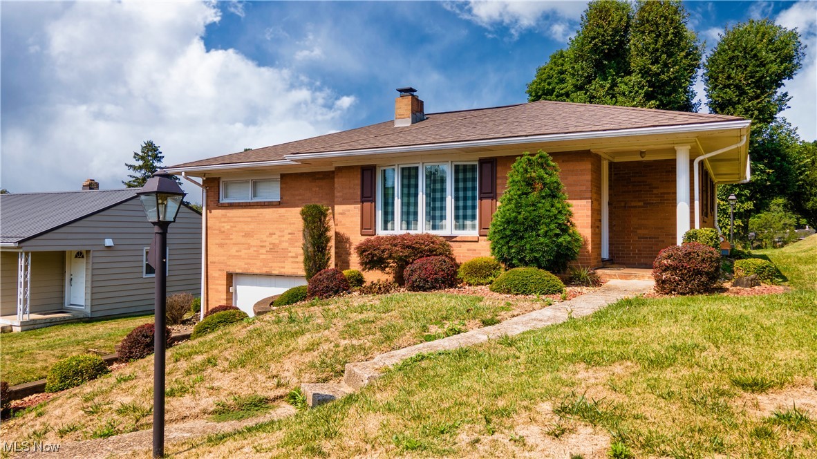 Brockton Rd, Steubenville, OH 43953