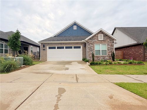 2303 Sw Paddington St, Bentonville, AR, 72713-6066 | Card Image