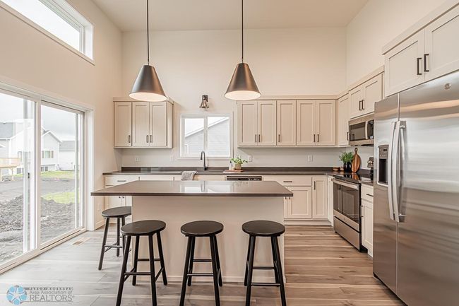 Kitchen | Image 8