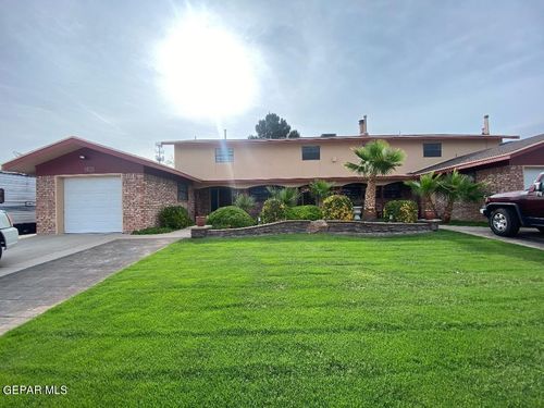 1826 Jack Nicklaus Dr, El Paso, TX, 79935-3010 | Card Image