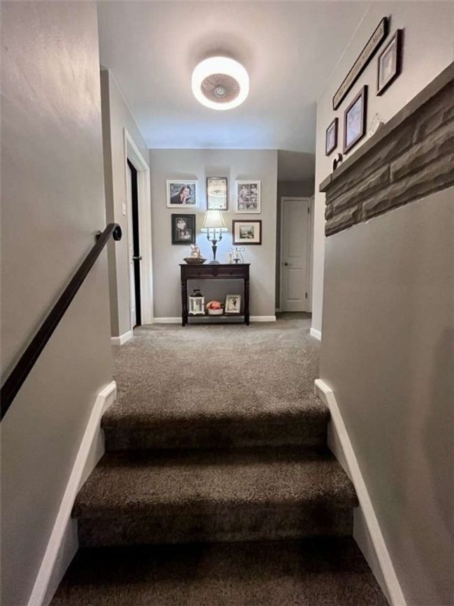 124 Elm Dr, House other with 3 bedrooms, 2 bathrooms and 2 parking in Trafford PA | Image 8
