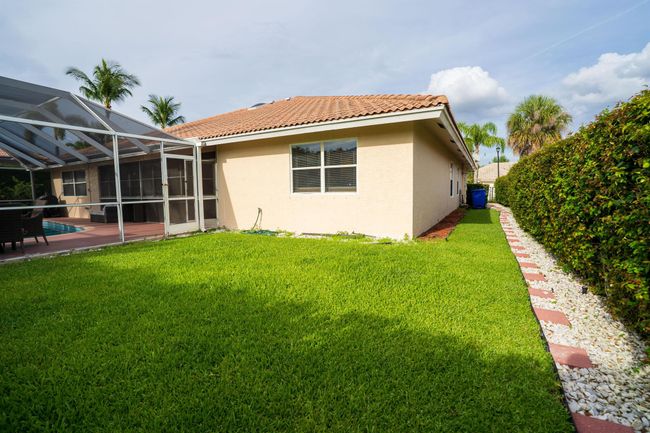165 Cypress Trce, House other with 4 bedrooms, 3 bathrooms and null parking in Royal Palm Beach FL | Image 49