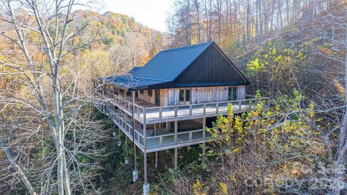 2381 Little Pine Rd, Marshall, NC, 28753-5561 | Card Image