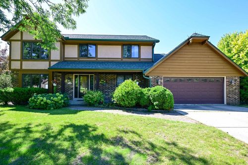 N97W16763 Chippewa Drive, Germantown, WI, 53022 | Card Image
