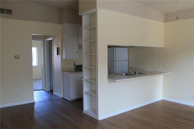 APT-206 - 2408 Longview St, Condo with 1 bedrooms, 1 bathrooms and 1 parking in Austin TX | Image 19